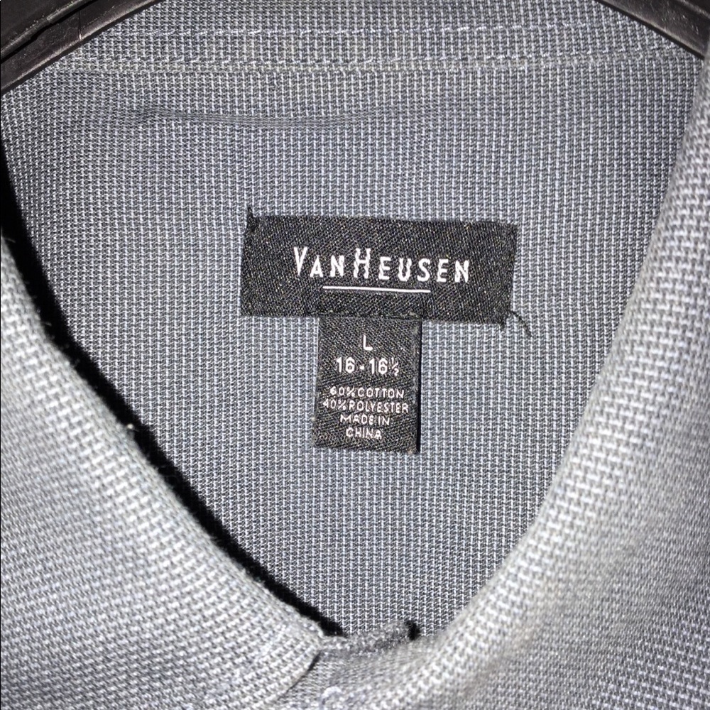 VanHeusen button down. - Picture 3 of 4